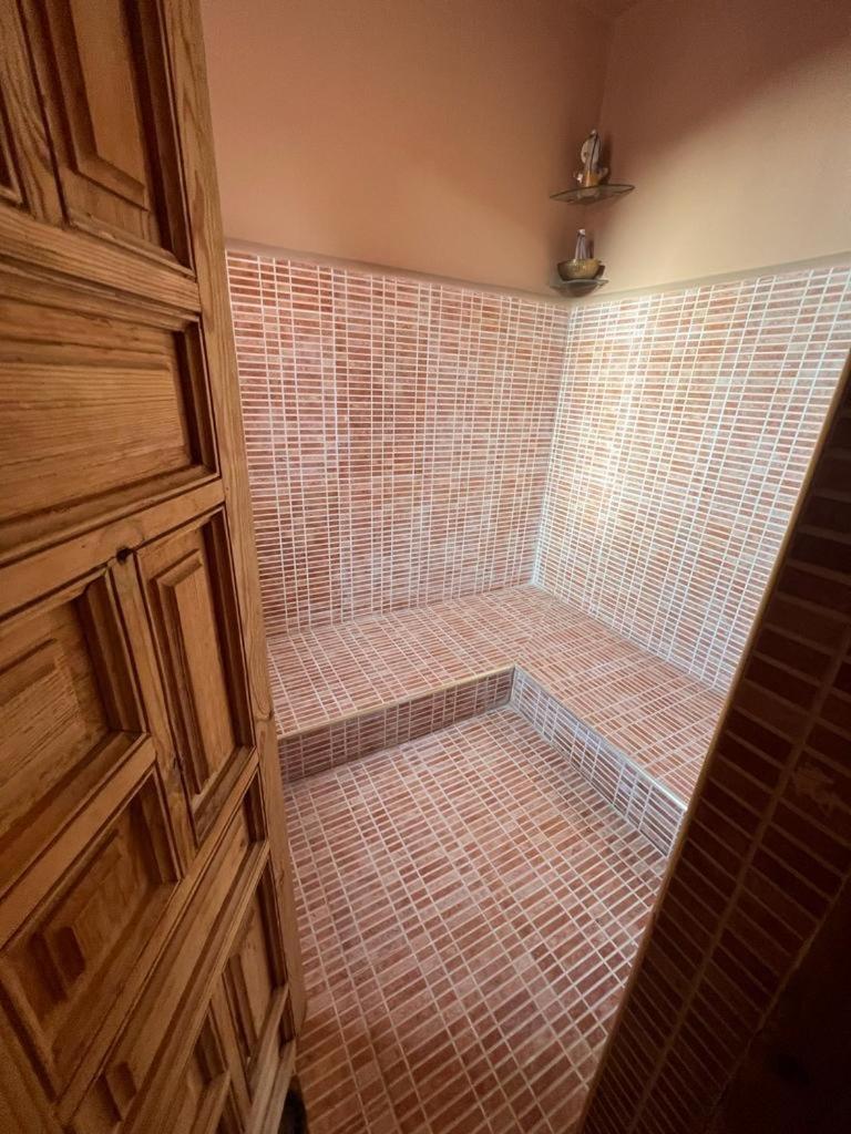Riad Palmier Fleuri Marrakesh Exterior photo